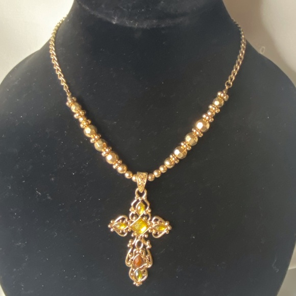 Pretty gold cross neckless with gold and Burgundy stones $20 - Picture 2 of 3